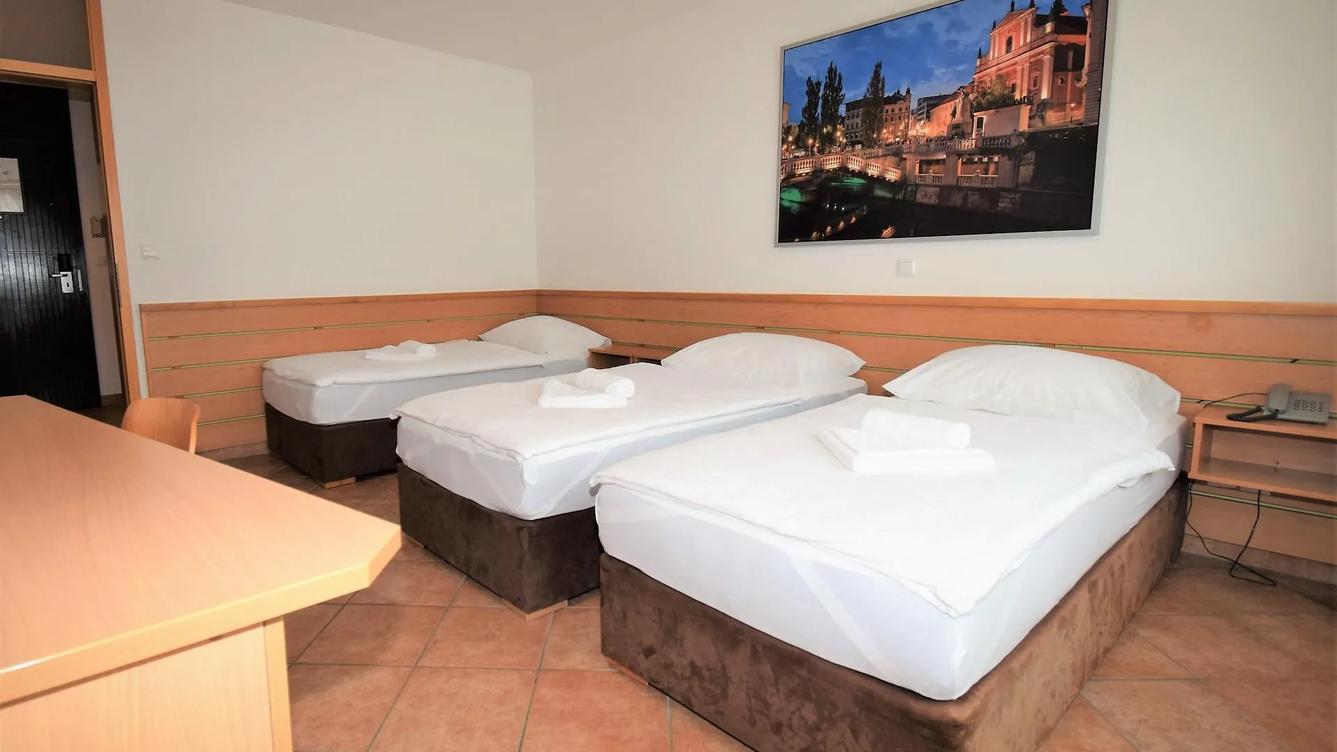 ***  Ljubljana Resort Hotel & Camping Eslovénia