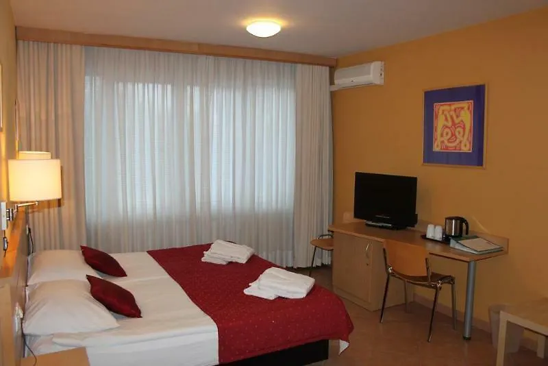 Ljubljana Resort Hotel & Camping 3*,